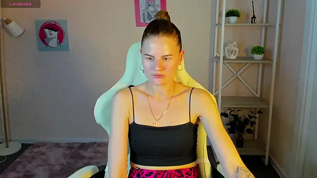 Snapshot of Wanda_Gomez chatting on 9, 9, 2025 Wanda Gomez online show from 9, 9, 2025