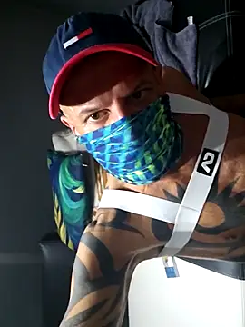 Snapshot of slavic_boy_39 chatting on 3, 10, 2025 slavic boy 39 online show from 3, 10, 2025