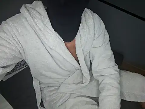 Snapshot of slavic_boy_39 chatting on 23, 9, 2025 slavic boy 39 online show from 23, 9, 2025