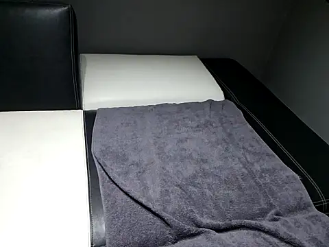 Snapshot of slavic_boy_39 chatting on 17, 10, 2025 slavic boy 39 online show from 17, 10, 2025