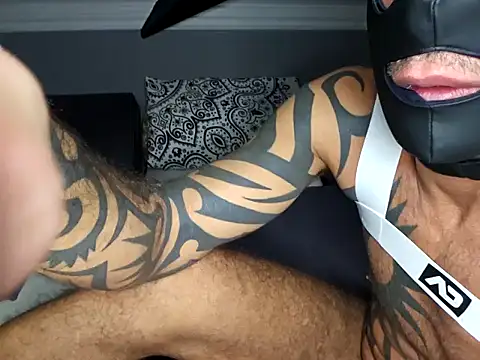 Snapshot of slavic_boy_39 chatting on 3, 10, 2025 slavic boy 39 online show from 3, 10, 2025