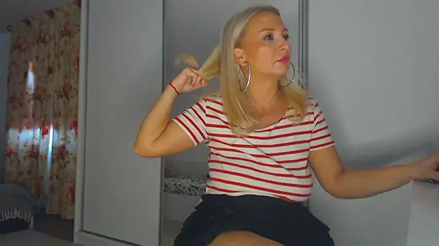 merlyn4 online show from 2, 11, 2025