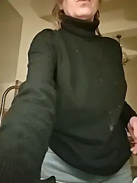 Snapshot of DaisyDea chatting on 16, 11, 2025 DaisyDea online show from 16, 11, 2025