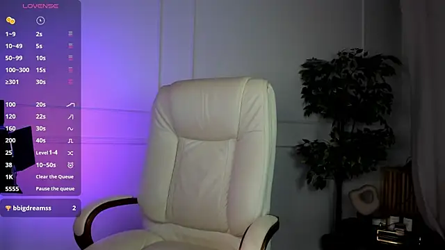 Snapshot of Blessed_Molly chatting on 12, 7, 2026 Blessed Molly online show from 12, 7, 2026