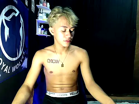 Snapshot of naughtyboyloy_0 chatting on 11, 11, 2025 naughtyboyloy 0 online show from 11, 11, 2025