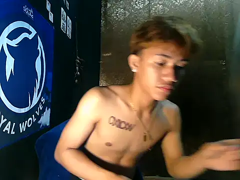 Snapshot of naughtyboyloy_0 chatting on 10, 10, 2025 naughtyboyloy 0 online show from 10, 10, 2025