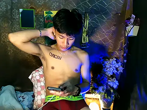 Snapshot of naughtyboyloy_0 chatting on 9, 9, 2025 naughtyboyloy 0 online show from 9, 9, 2025