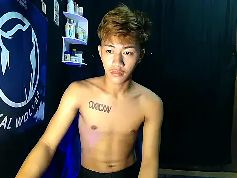 Snapshot of naughtyboyloy_0 chatting on 21, 10, 2025 naughtyboyloy 0 online show from 21, 10, 2025