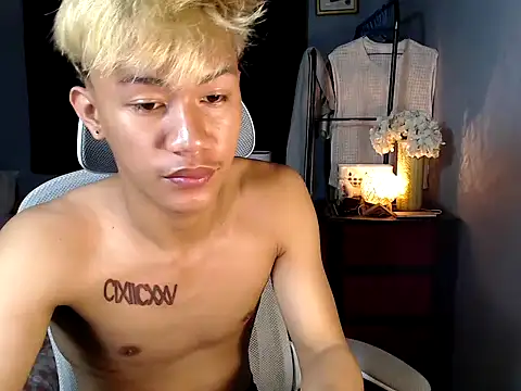 naughtyboyloy 0 online show from 17, 12, 2025