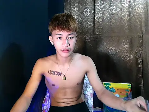 Snapshot of naughtyboyloy_0 chatting on 27, 9, 2025 naughtyboyloy 0 online show from 27, 9, 2025