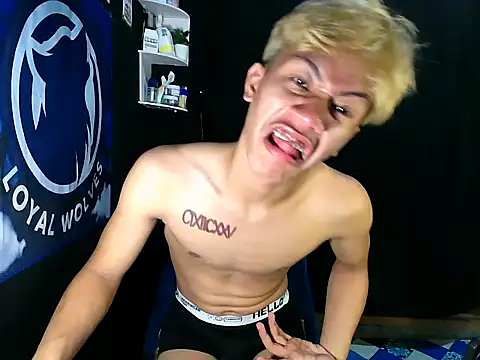 Snapshot of naughtyboyloy_0 chatting on 26, 11, 2025 naughtyboyloy 0 online show from 26, 11, 2025