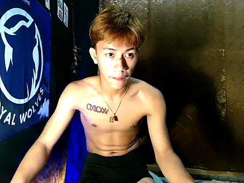 Snapshot of naughtyboyloy_0 chatting on 12, 10, 2025 naughtyboyloy 0 online show from 12, 10, 2025