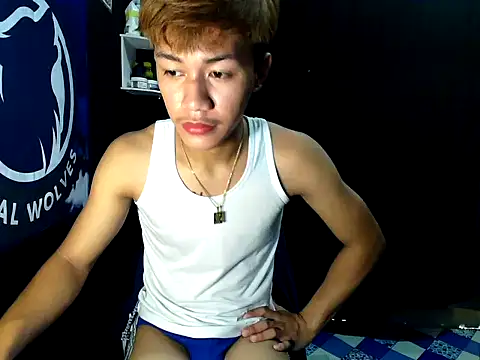 Snapshot of naughtyboyloy_0 chatting on 16, 10, 2025 naughtyboyloy 0 online show from 16, 10, 2025