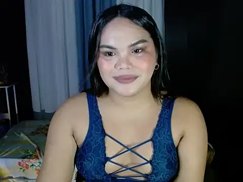 Snapshot of KylieSmith chatting on 14, 11, 2025 KylieSmith online show from 14, 11, 2025