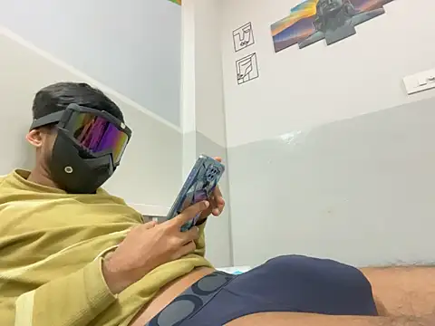 Snapshot of monster_fuck chatting on 12, 11, 2025 monster fuck online show from 12, 11, 2025