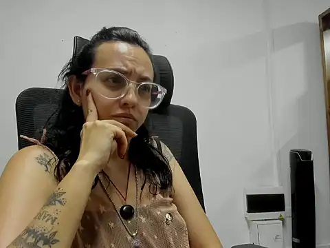 dalila macherano1 online show from 16, 10, 2025