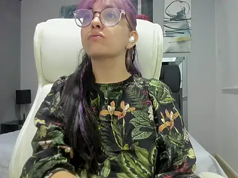 dalila macherano1 online show from 9, 9, 2025