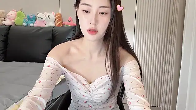 Aquarius-002 online show from 19, 9, 2025