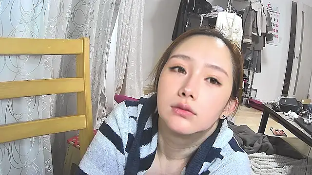 YUIKOxx online show from 15, 7, 2026