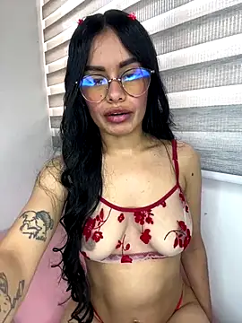 Melissa coch online show from 4, 12, 2025