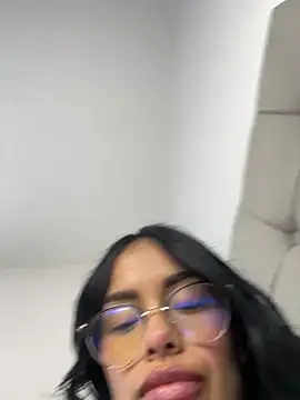 Melissa coch online show from 8, 11, 2025