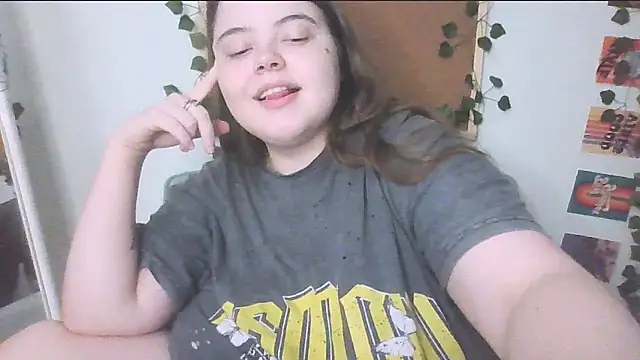 brattyprincessemma online show from 19, 9, 2025