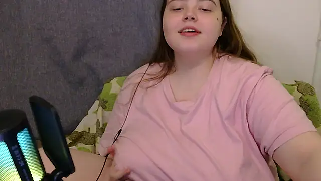 brattyprincessemma online show from 8, 11, 2025