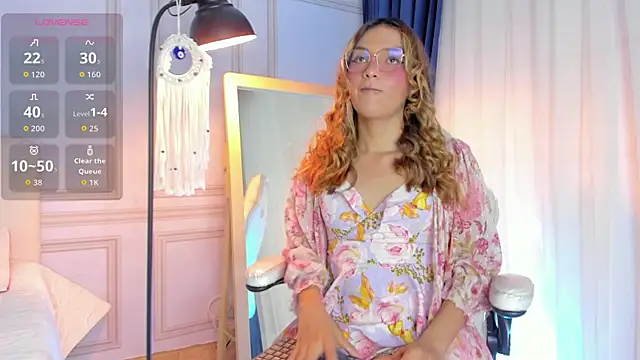 Doll Isa  online show from 19, 9, 2025