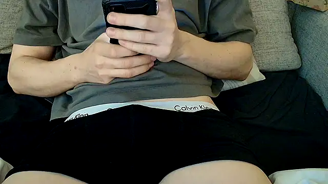 Breezydicksn online show from 22, 4, 2026