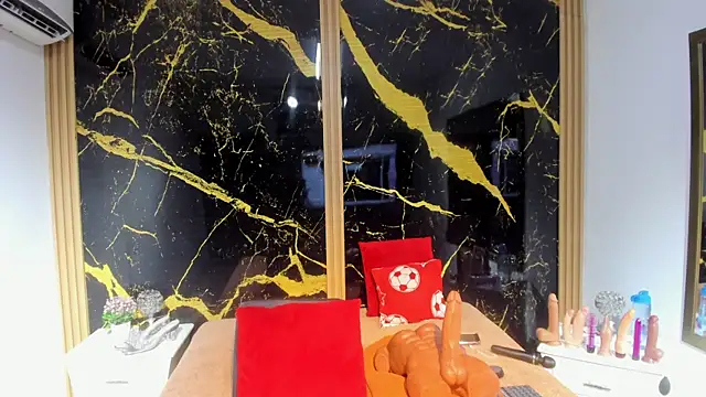 AdrianaVegga online show from 27, 11, 2025