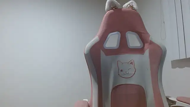 Snapshot of Crystal_Star_ chatting on 19, 9, 2025 Crystal Star online show from 19, 9, 2025