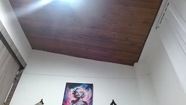 Crystal Star  online show from 4, 3, 2026