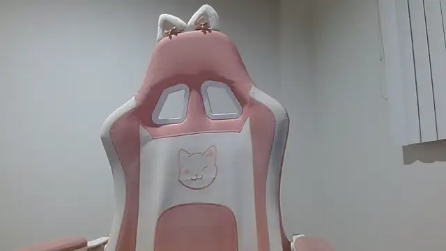 Snapshot of Crystal_Star_ chatting on 18, 9, 2025 Crystal Star online show from 18, 9, 2025