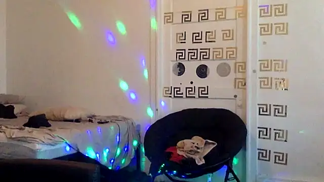 Diodre Benyoon online show from 11, 4, 2026