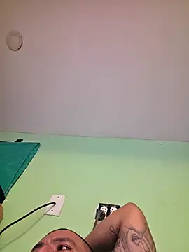 Boogiehtx713 online show from 17, 12, 2025