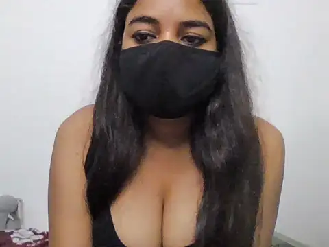 Little toy girl online show from 20, 9, 2025