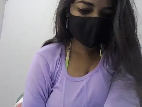 Little toy girl online show from 14, 12, 2025