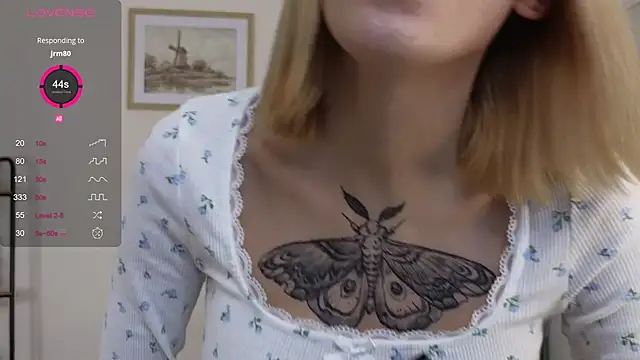 Sonia Jones online show from 3, 12, 2025