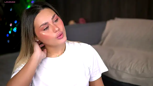 KayaAzur online show from 28, 11, 2025