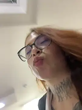 dreamleah  online show from 11, 5, 2026