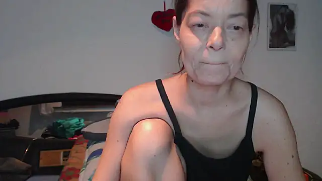 Snapshot of SexySarah177 chatting on 21, 12, 2024 SexySarah177 online show from 21, 12, 2024