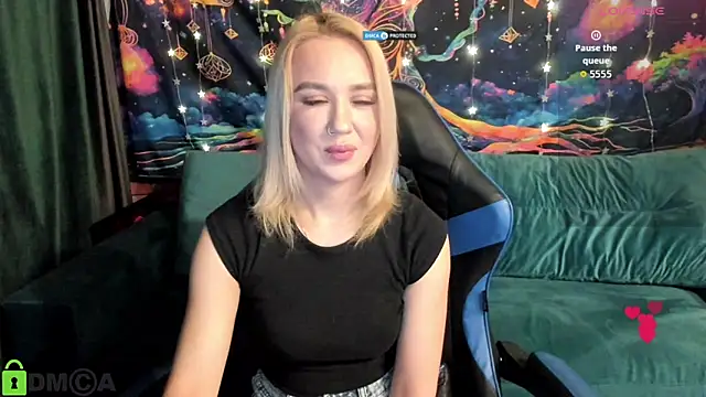 CrystalGirl99 online show from 4, 4, 2026