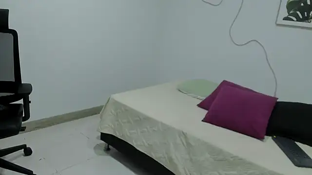 Cherrydollxx online show from 11, 11, 2025