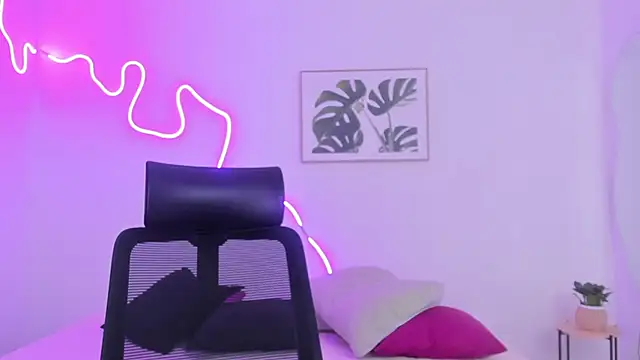 Cherrydollxx online show from 28, 10, 2025