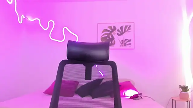 Cherrydollxx online show from 26, 10, 2025