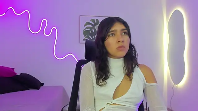 Cherrydollxx online show from 5, 10, 2025