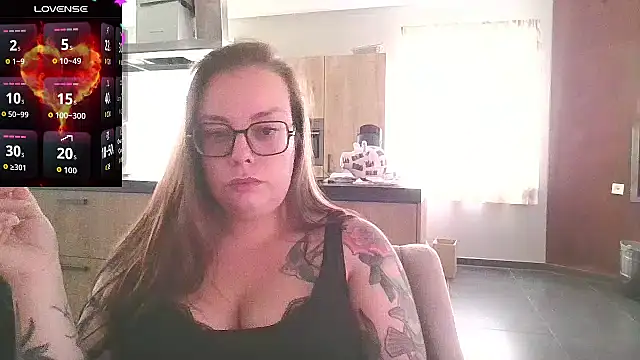 Miss Lucifer6 online show from 22, 9, 2025