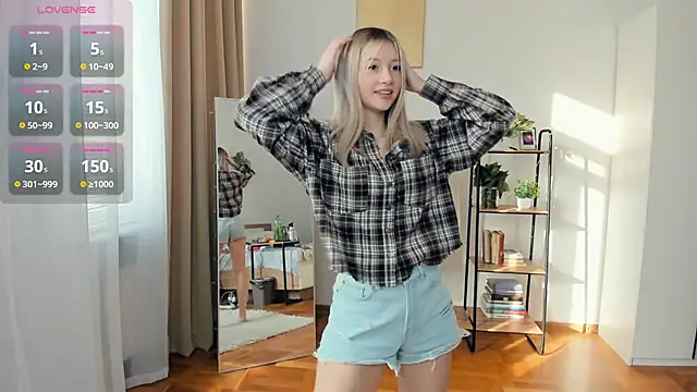 Snapshot of FaaBinaa chatting on 2, 2, 2026 FaaBinaa online show from 2, 2, 2026