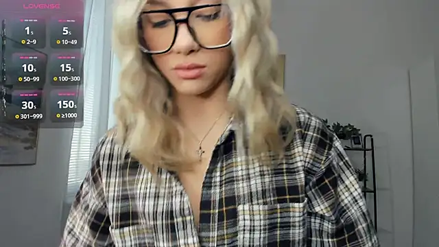 Snapshot of FaaBinaa chatting on 22, 2, 2026 FaaBinaa online show from 22, 2, 2026