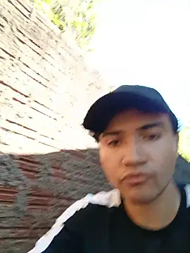 novinho safado   online show from 4, 4, 2026